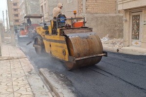 اجرای عملیات مکانیزه آسفالت در کوچه &laquo;شهدای گمنام ششم&raquo;&nbsp; 