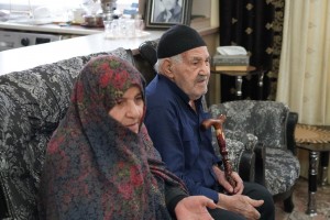  مادران قهرمان : لحظاتی از دیدار شهردار و اعضای شورای اسلامی صالحیه با خانواده شهید ناصر محمدی