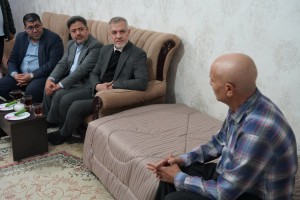 عیادت مسئولان از یکی از رانندگان ناوگان حمل&zwnj;ونقل صالحیه