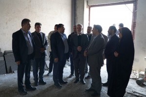 بازدید مدیرکل بازرسی استانداری تهران و فرماندار بهارستان از روند اجرای پروژه سالن اجلاس