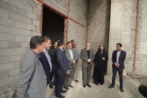 بازدید مدیرکل بازرسی استانداری تهران و فرماندار بهارستان از روند اجرای پروژه سالن اجلاس