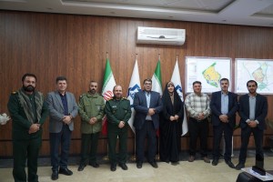 تجلیل فرمانده سپاه بهارستان از شهردار صالحیه 