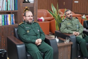 تجلیل فرمانده سپاه بهارستان از شهردار صالحیه 
