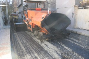 کوچه &laquo;مرداد یکم&raquo; زیر تیغ آسفالت مکانیزه رفت