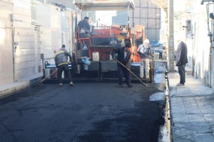 کوچه &laquo;مرداد یکم&raquo; زیر تیغ آسفالت مکانیزه رفت