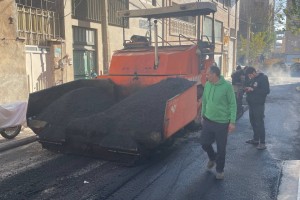 آسفالت مکانیزه &laquo;کوچه شهید خداپرست&raquo;؛ نوزدهمین گام عملی در بازآفرینی معابر فرعی