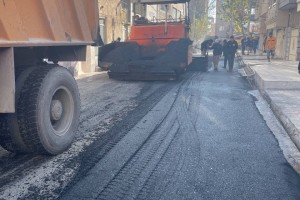 آسفالت مکانیزه &laquo;کوچه شهید خداپرست&raquo;؛ نوزدهمین گام عملی در بازآفرینی معابر فرعی