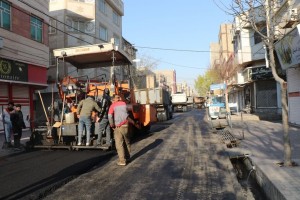 عملیات آسفالت مکانیزه خیابان شهید کریمی