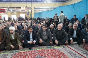 برگزاری میز خدمت مسئولان شهرستان بهارستان در مصلای نماز جمعه شهر گلستان