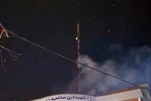 نورافشانی آسمان شهر صالحیه به مناسبت چهل&zwnj;وهفتمین سالگرد پیروزی انقلاب اسلامی