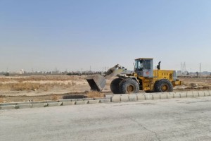  پاکسازی و نخاله&zwnj;برداری زمین&zwnj;های بایر انتهای خیابان ولیعصر(عج)
