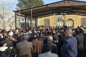 تشییع رسمی نخستین بانوی شهیده شهرستان بهارستان در گلزار شهدای امامزاده باقر(ع)