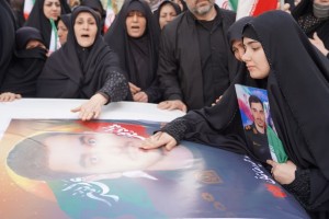  تشییع باشکوه پیکر مطهر شهید &laquo;حمیدرضا خانی&raquo; بر دوش مردم قدرشناس