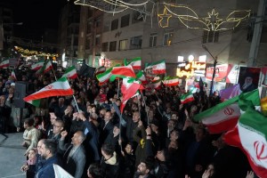  مردم شهیدپرور صالحیه برای سی و ششمین شب متوالی فریاد &laquo;مرگ بر اسرائیل و مرگ بر آمریکا&raquo; سر دادند