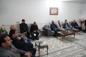  دیدار مسئولان شهرستان بهارستان با خانواده شهیده معصومه نطاق