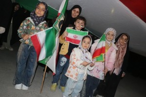 نمایش غیرت در شب چهلم فراق؛ ایران تسلیم&zwnj;ناپذیر، آمریکا و رژیم صهیونیستی را به زانو درآورد