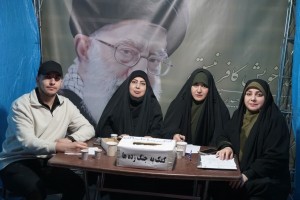 تجلی &laquo;بعثت مردمی&raquo; در چهل و سومین قرار ایستادگی؛ مردم، کابوس ابدی استکبار در عصر ایستادگی