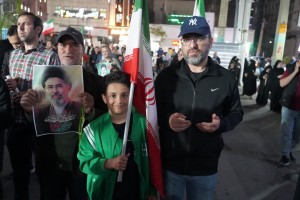 تجلی &laquo;بعثت مردمی&raquo; در چهل و سومین قرار ایستادگی؛ مردم، کابوس ابدی استکبار در عصر ایستادگی