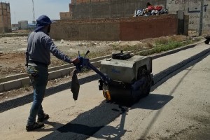 در راستای نهضت خدمات&zwnj;رسانی و مطالبات محله&zwnj;محور؛ عملیات لکه&zwnj;گیری و ترمیم آسفالت خیابان امام سجاد (ع) اجرایی شد
