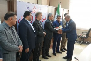 تجلیل از سفیران پاکیزگی و توسعه در شهر صالحیه با حضور عالی&zwnj;ترین مقام اجرایی شهرستان بهارستان
