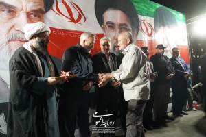 پیوند &laquo;قلم&raquo; و &laquo;مقاومت&raquo; در شب بیداری؛ از تجلیل معلمان مجاهد تا لبیک به نایب امام زمان(عج) در جوار مسجد صاحب&zwnj;الزمان(عج)