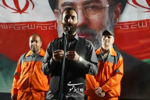 پیوند &laquo;قلم&raquo; و &laquo;مقاومت&raquo; در شب بیداری؛ از تجلیل معلمان مجاهد تا لبیک به نایب امام زمان(عج) در جوار مسجد صاحب&zwnj;الزمان(عج)
