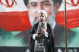 پیوند &laquo;قلم&raquo; و &laquo;مقاومت&raquo; در شب بیداری؛ از تجلیل معلمان مجاهد تا لبیک به نایب امام زمان(عج) در جوار مسجد صاحب&zwnj;الزمان(عج)