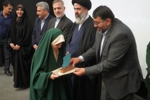 تجلیل از بصیرت و خدمت؛ آیین نکوداشت خادمان 100 شب حماسه و همبستگی در صالحیه برگزار شد