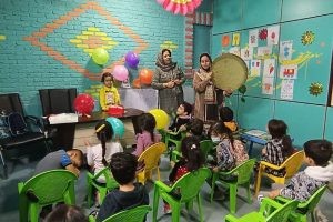 برگزاری کلاس های خلاقیت ویژه کودکان زیر شش سال در مجموعه فرهنگی شهید صادق امامی