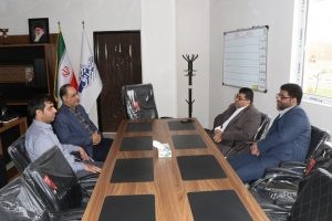 بازدید سرزده شهردار صالحیه از کیفیت فعالیت معاونت خدمات شهری در ساختمان جدید