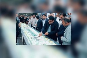 رونمایی از کیک ۱۵ متری غدیرخم در جشن مهمانی خیابانی شهر صالحیه