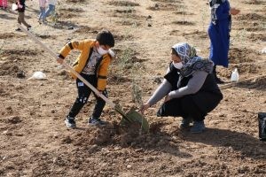?گزارش تصویری مراسم روز درختکاری