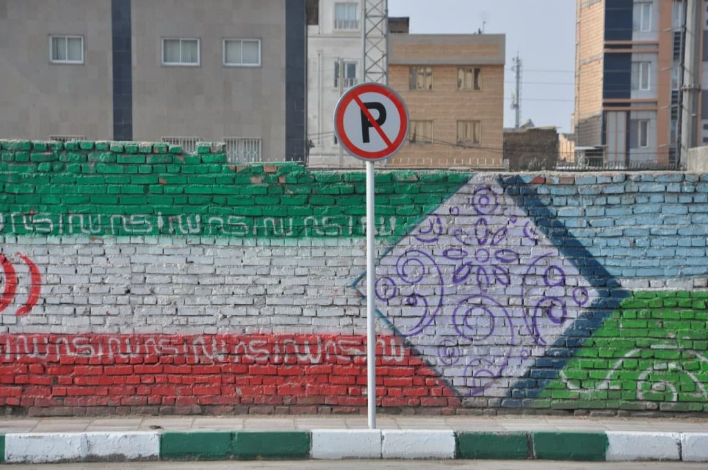 ساماندهی و نوسازی تابلوهای ترافیکی ؛ اقدام جدید سازمان حمل و نقل عمومی شهرداری صالحیه